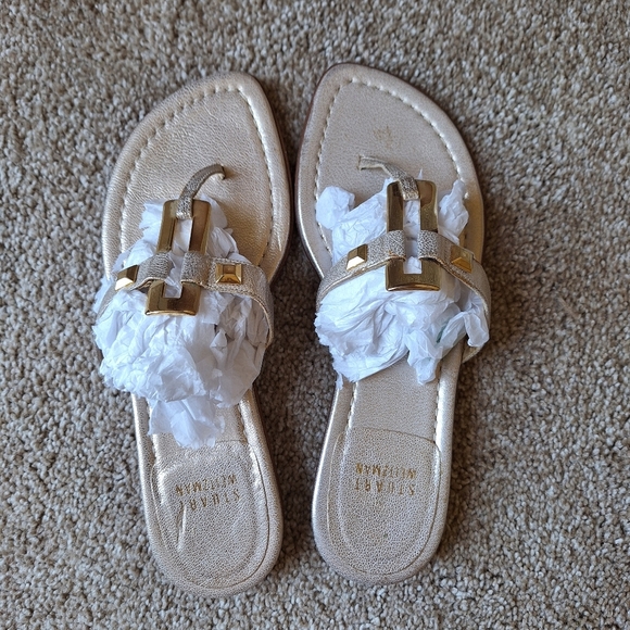 Stuart Weitzman Womens Metallic Gold Flip Flop Sandals. Size 5.5 - Picture 5 of 10